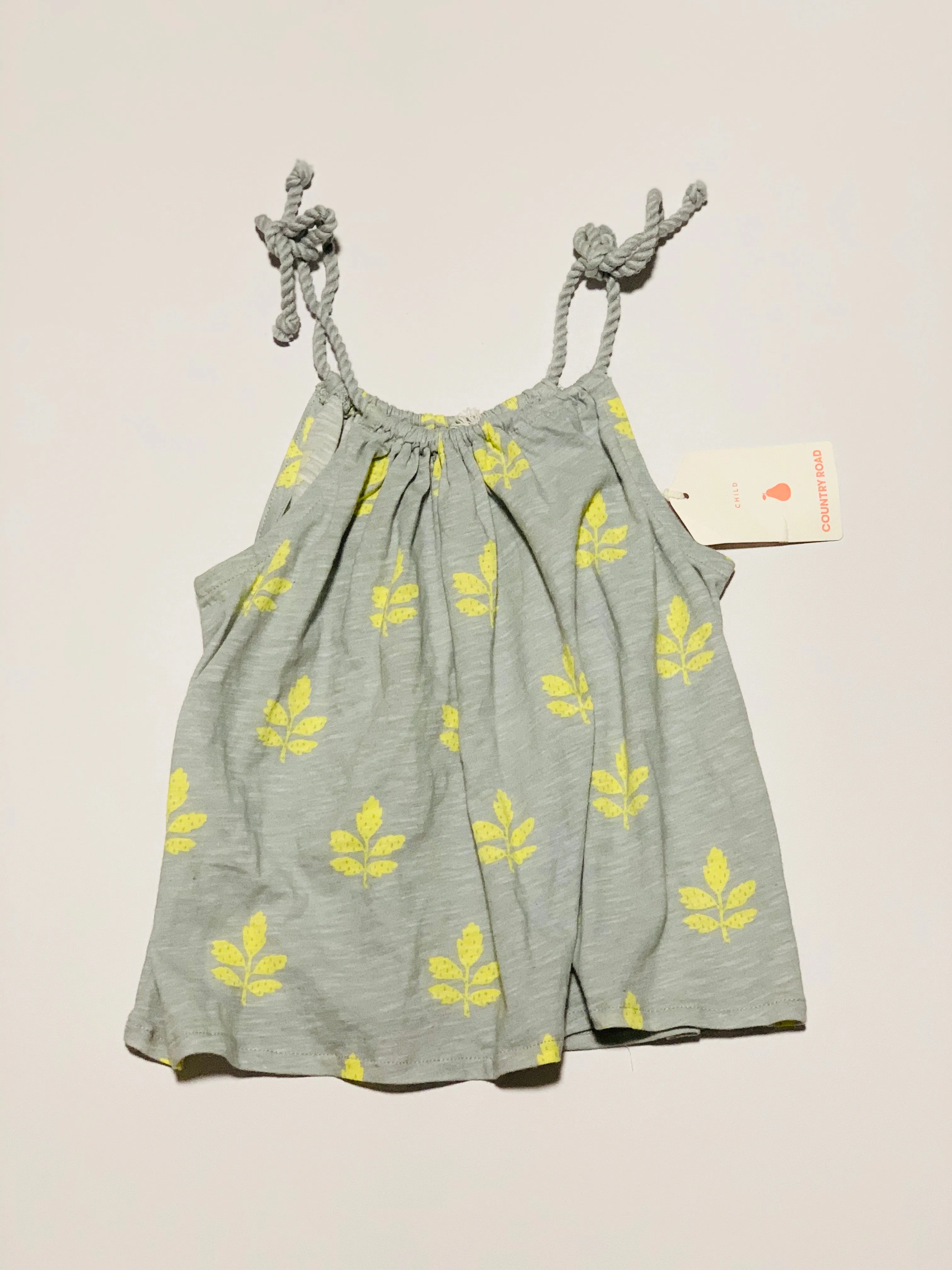 Leaf top brand new - Size 2